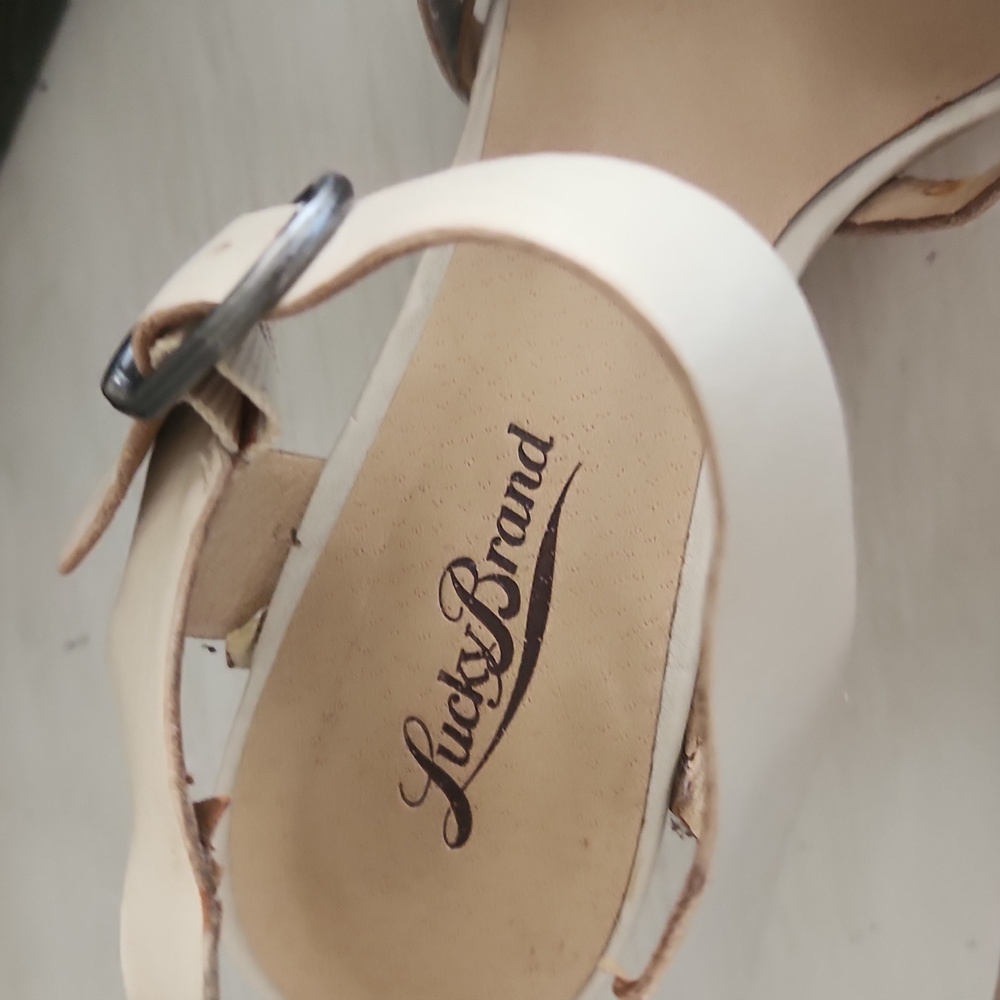 Lucky Brand Women's Cream Wedge Sandals - Picture 4 of 8